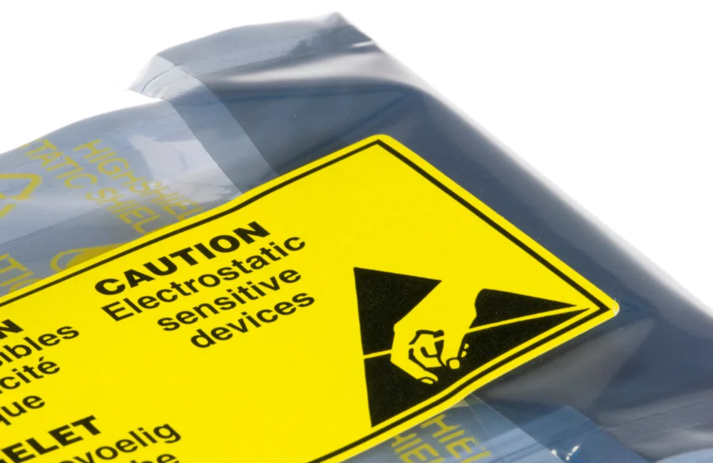 benefit-of-static-shied-bag-1